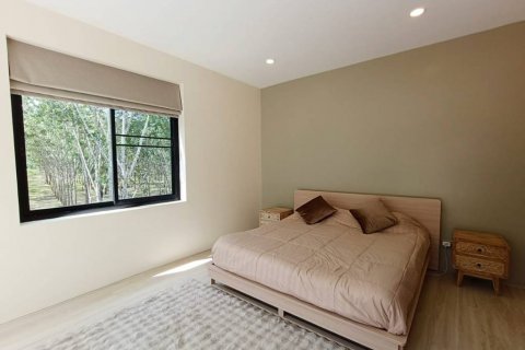 Chalet de 3 dormitorios en Phuket, Tailandia № 125898 - foto 7