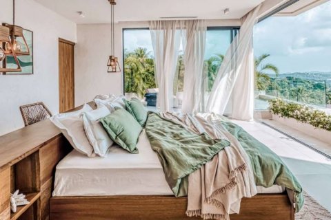 Chalet de 3 dormitorios en Surat Thani, Tailandia № 125893 - foto 9