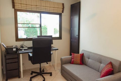 Chalet de 3 dormitorios en Cha-am, Tailandia № 125892 - foto 10
