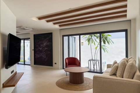 Chalet de 3 dormitorios en Phuket, Tailandia № 124781 - foto 4