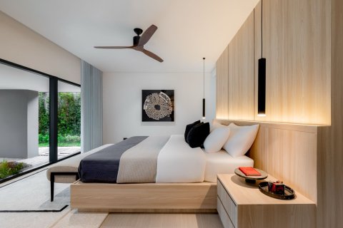 Villa in Rawai, Thailand 4 bedrooms № 70747 - photo 13