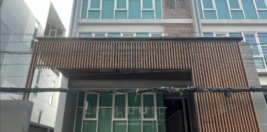 Reihenhaus in Bangkok, Thailand 2 Schlafzimmer № 82166
