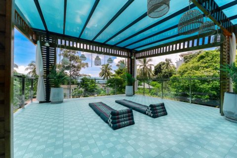 Chalet de 4 dormitorios en Surat Thani, Tailandia № 125910 - foto 8