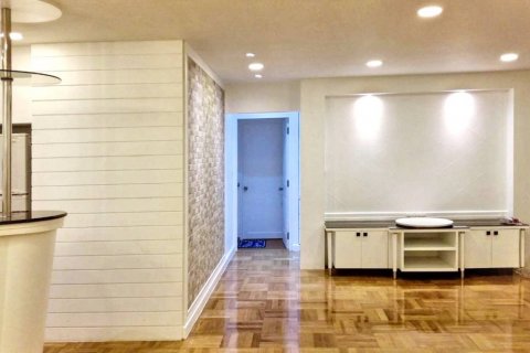 Condominio de 3 dormitorios en Bangkok, Tailandia № 132967 - foto 6