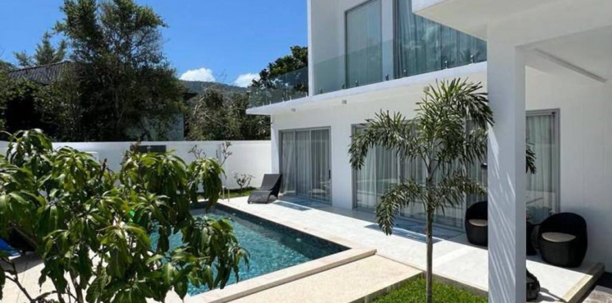 Chalet de 3 dormitorios en Surat Thani, Tailandia № 132971