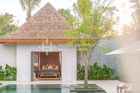 Casa de 4 dormitorios en Phuket, Tailandia № 131622 - foto 2