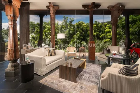 Casa de 5 dormitorios en Kamala, Tailandia № 131626 - foto 8