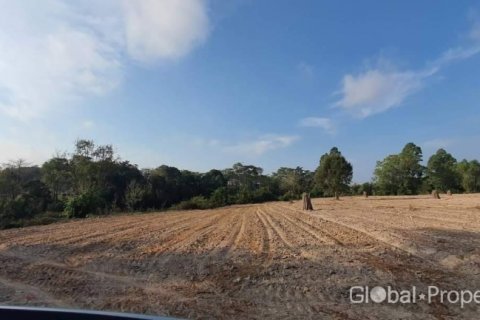 Terreno en Pattaya, Tailandia № 100710 - foto 4