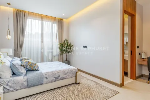 Casa de 3 dormitorios en Phuket, Tailandia № 131868 - foto 22