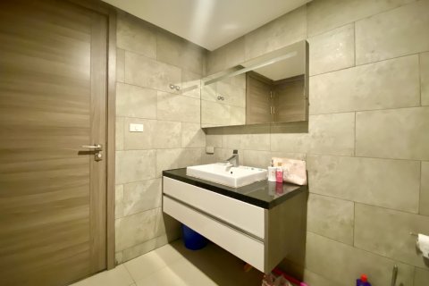 Apartamento de 1 dormitorio en Pattaya, Tailandia № 101341 - foto 17