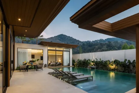 Casa de 4 dormitorios en Bang Tao, Tailandia № 84913 - foto 2