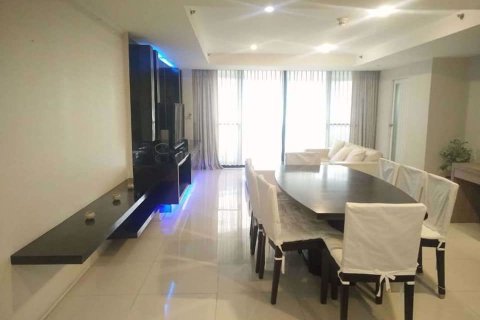 Condominio de 1 dormitorio en Watthana, Bangkok, Tailandia № 76858 - foto 4