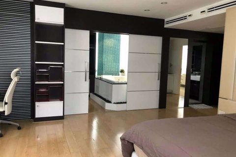 Condominio de 1 dormitorio en Watthana, Bangkok, Tailandia № 76858 - foto 8
