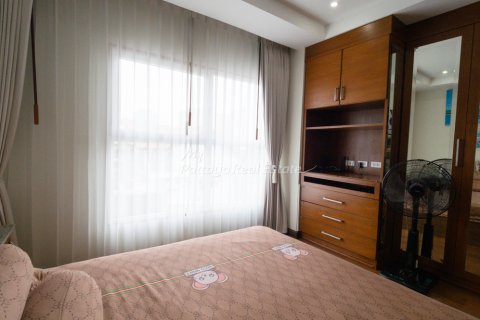 Condominio de 2 dormitorios en Bang Lamung, Tailandia № 123477 - foto 10