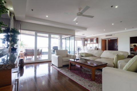 Condominio de 2 dormitorios en Bang Lamung, Tailandia № 123477 - foto 5