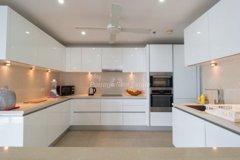 Condominio de 2 dormitorios en Bang Lamung, Tailandia № 123477 - foto 2