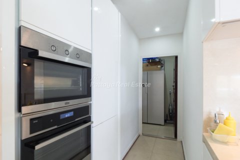 Condominio de 2 dormitorios en Bang Lamung, Tailandia № 123477 - foto 22