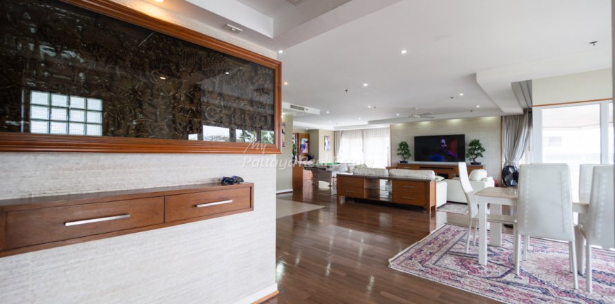 Condominio de 2 dormitorios en Bang Lamung, Tailandia № 123477