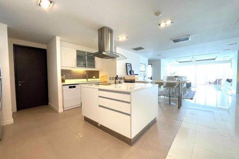 Estudio en el condominio en Jomtien Beach, Pattaya, Tailandia № 100263 - foto 14
