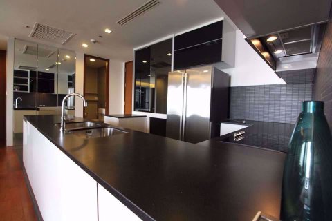 Condominio de 3 dormitorios en Khlong Toei, Bangkok, Tailandia № 76507 - foto 9
