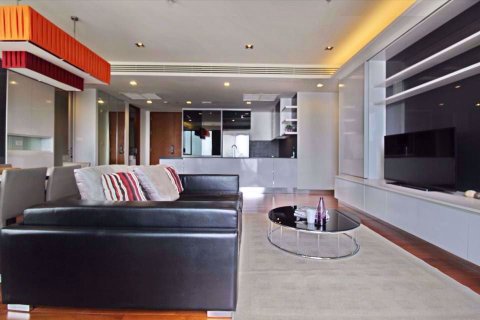 Condominio de 3 dormitorios en Khlong Toei, Bangkok, Tailandia № 76507 - foto 4