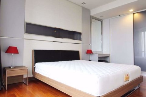 Condominio de 3 dormitorios en Khlong Toei, Bangkok, Tailandia № 76507 - foto 15