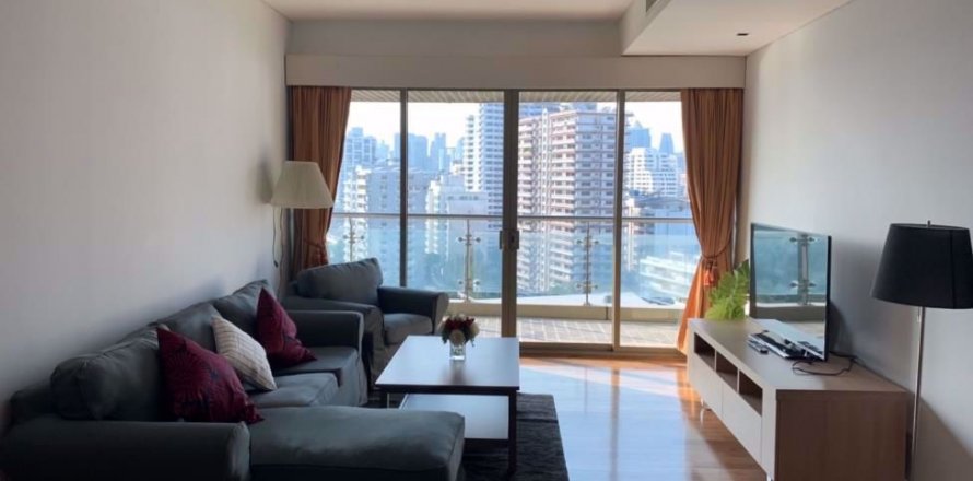 Condominio de 2 dormitorios en Khlong Toei, Bangkok, Tailandia № 76521