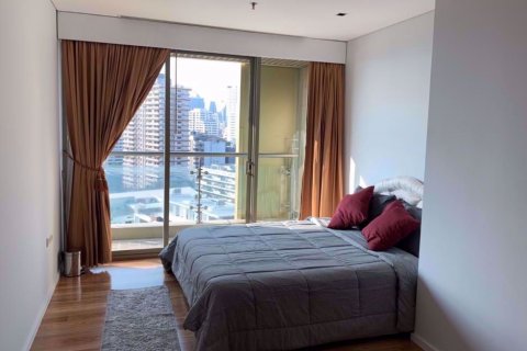 Condominio de 2 dormitorios en Khlong Toei, Bangkok, Tailandia № 76521 - foto 8