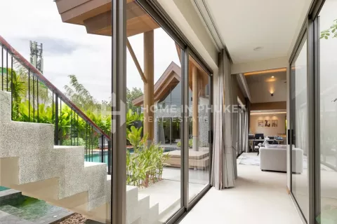 Casa de 4 dormitorios en Phuket, Tailandia № 131803 - foto 29