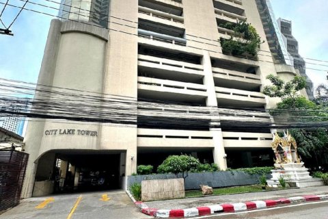 Condo in Bangkok, Thailand, 3 bedrooms № 143155