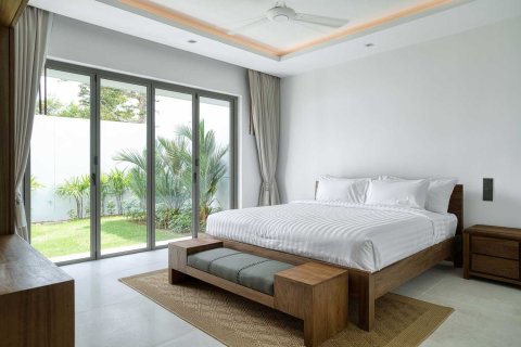 Casa de 5 dormitorios en Bang Tao, Tailandia № 101934 - foto 23