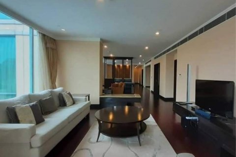 คอนโดมิเนียมในปทุมวัน, กรุงเทพฯ, ประเทศไทย, 4 ห้องนอน № 123725 - รูปถ่าย 2