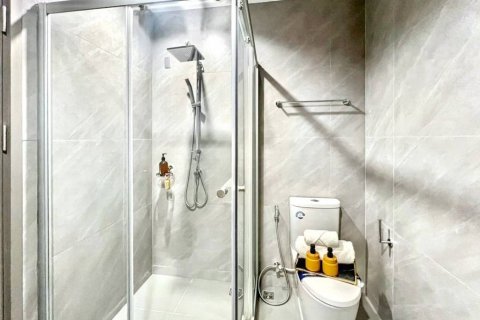 Condominio de 2 dormitorios en Khlong Toei, Bangkok, Tailandia № 132876 - foto 6