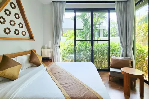 Casa de 3 dormitorios en Nai Harn Beach, Tailandia № 131642 - foto 18