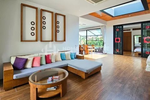 Casa de 3 dormitorios en Nai Harn Beach, Tailandia № 131642 - foto 5