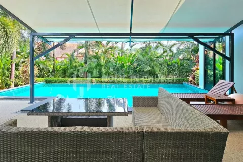 Casa de 3 dormitorios en Nai Harn Beach, Tailandia № 131642 - foto 3