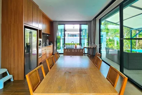 Casa de 3 dormitorios en Nai Harn Beach, Tailandia № 131642 - foto 7