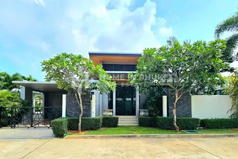 Casa de 3 dormitorios en Nai Harn Beach, Tailandia № 131642 - foto 27
