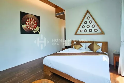 Casa de 3 dormitorios en Nai Harn Beach, Tailandia № 131642 - foto 19