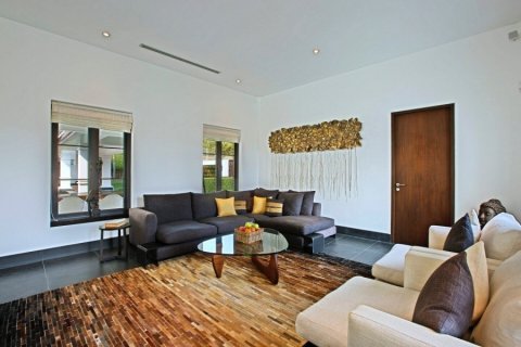 Casa de 5 dormitorios en Hua Hin, Tailandia № 125406 - foto 8