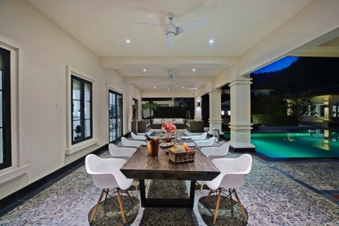 Casa de 5 dormitorios en Hua Hin, Tailandia № 125406 - foto 5