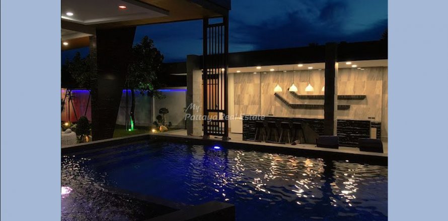 Casa de 7 dormitorios en Pattaya, Tailandia № 104635