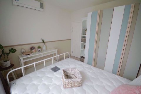 Condominio de 2 dormitorios en Nonthaburi, Tailandia № 76134 - foto 10