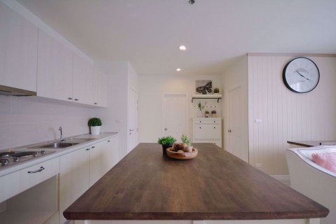 Condominio de 2 dormitorios en Nonthaburi, Tailandia № 76134 - foto 3