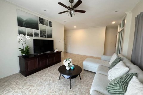Chalet de 3 dormitorios en Phuket, Tailandia № 132738 - foto 2