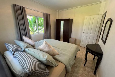 Chalet de 3 dormitorios en Phuket, Tailandia № 132738 - foto 7