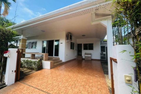 Chalet de 3 dormitorios en Phuket, Tailandia № 132738