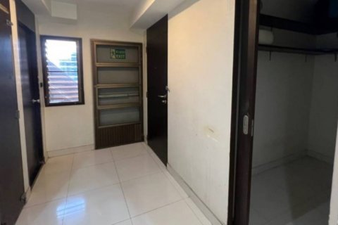 Condominio de 4 dormitorios en Khlong Toei, Bangkok, Tailandia № 132737 - foto 7