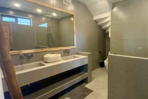 Casa de 3 dormitorios en Ko Samui, Tailandia № 124801 - foto 15