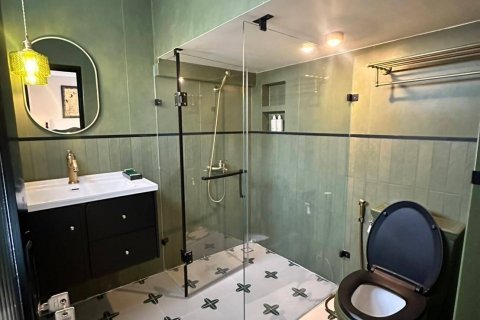 Casa de 5 dormitorios en Pattaya, Tailandia № 120301 - foto 19